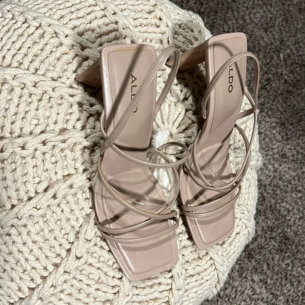 Aldo nude heels - Picture 2 of 4